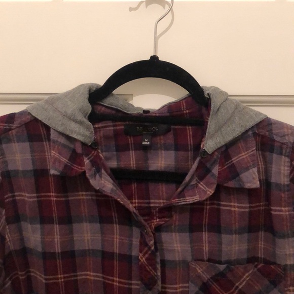 Hooded button up top - Picture 2 of 5